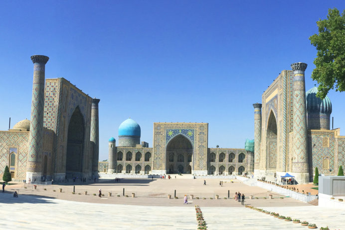 レギスタンス広場